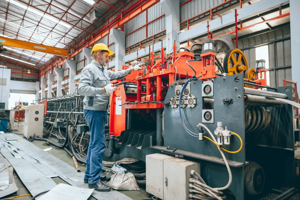 Industrial machine servicing and maintenance using quality tools supplied by BOLIHENG.